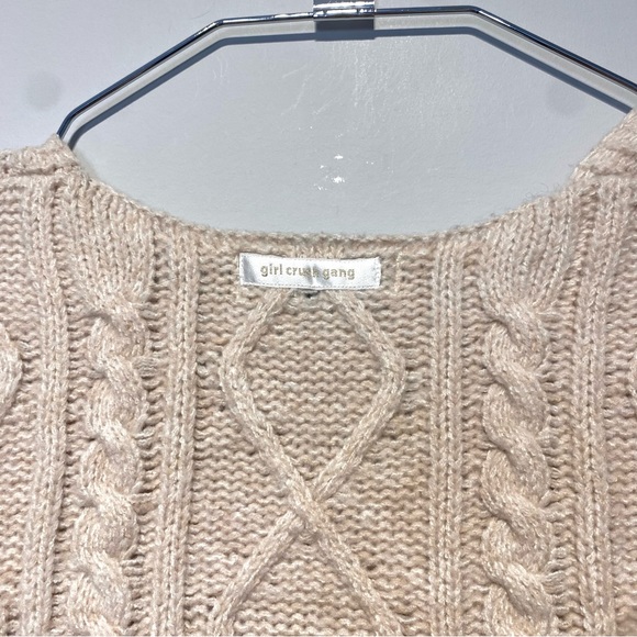 Girl Crush Sleeveless Cable Sweater Vest / Beige / XS - Picture 7 of 11